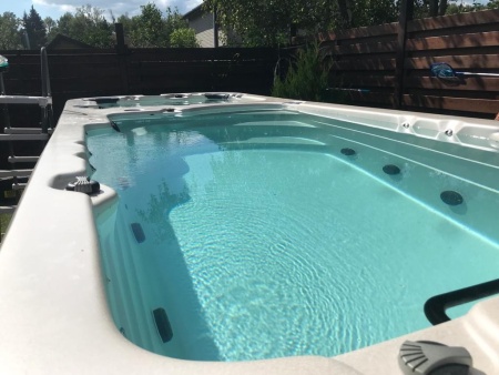 Плавательный спа-бассейн с противотоком BestSpas AquaFlow