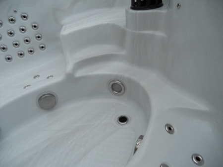 Гидромассажный бассейн Sunrans SR873 Гидромассажный бассейн Sunrans SR873